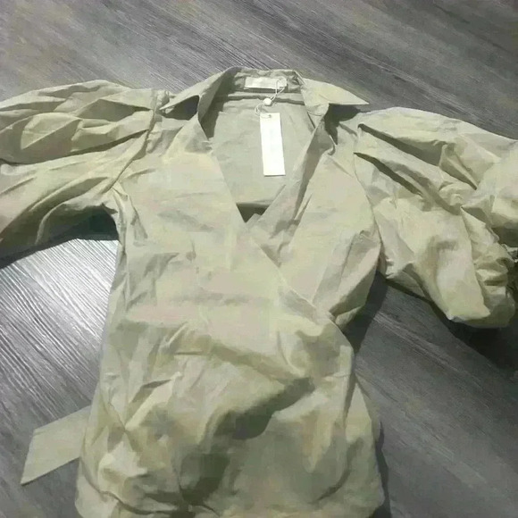 Jonathan Simkhai gorgeous top - Picture 2 of 5